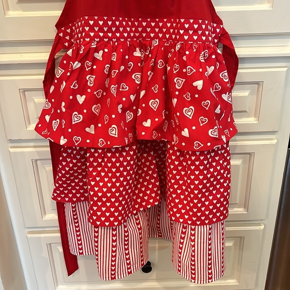 * LAST CHANCE*NWT ! Kay Dee Valentine’s Vintage look Apron - Picture 2 of 4
